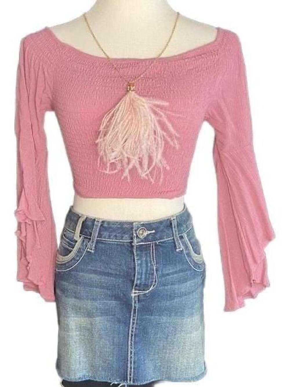👚Mauve Smocked Bell Sleeve Crop Top